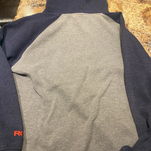 Rogue “don’t weaken” hoodie - Picture 3 of 4